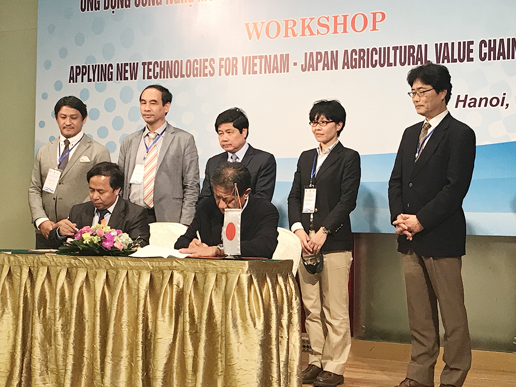 Kí kết bản ghi nhớ về liên kết kỹ thuật với 3 công ty kỹ thuật nông nghiệp Nhật Bản