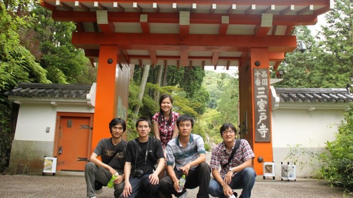 Thời sinh viên tại ĐH Ritsumeikan, tham quan chùa Nhật Bản